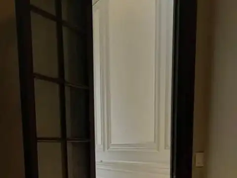 Depto Tipo Casa 8 ambientes con 2 baños