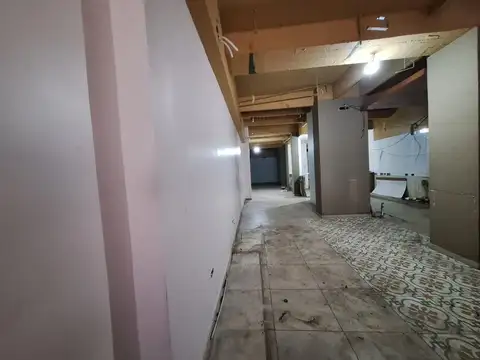 Local en Alquiler sobre Av. Corrientes 4700, Villa Crespo