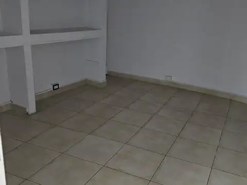 Local en Alquiler 40 años