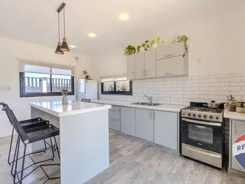 Casa en Venta con 1 cochera