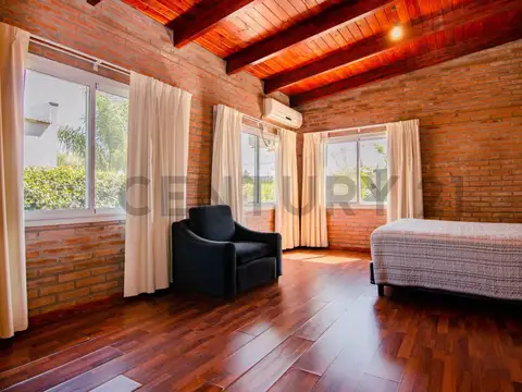 Casa en Venta en Funes City, USD 185.000