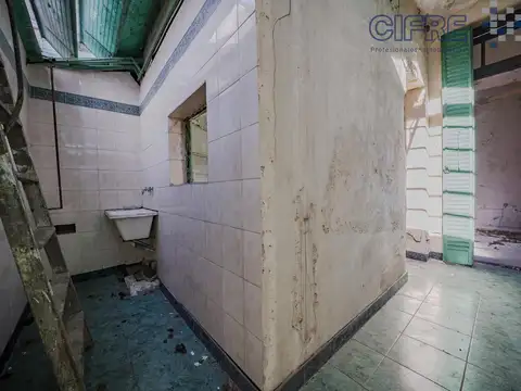 Depto Tipo Casa en Venta 90 años
