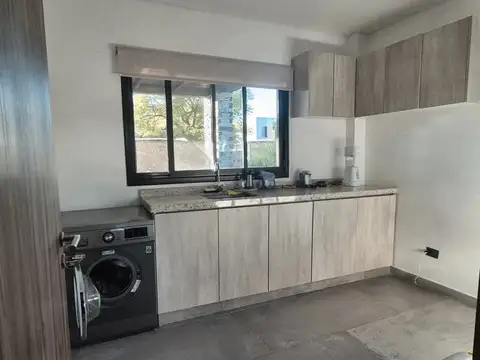 VENTA – HERMOSA CASA 6 AMBIENTES EN 2 PLANTAS – BELÉN DE ESCOBAR