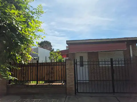 DOS PROPIEDADES EN VENTA EN IBARLUCEA.