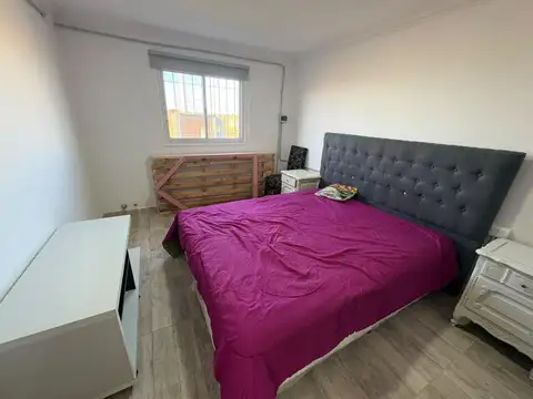 CASA DE 1 DORMITORIO VENTA PILETA Y JARDIN PIÑERO