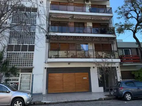 VENTA EXCELENTE PISO EN PARQUE CHACABUCO
