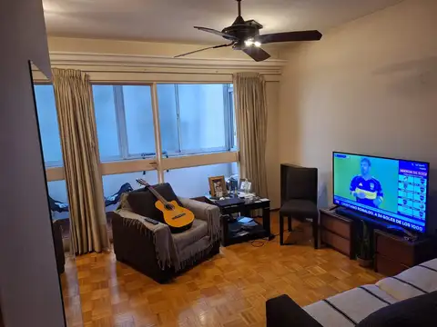 Departamento amoblado de 2 ambientes con balcon en venta en Balvanera