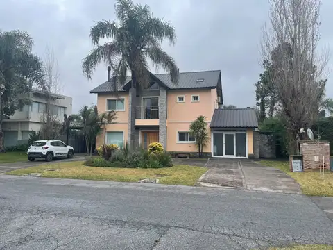 ALQUILER CASA 4 DORM C/COCHERA Y PISCINA LA DESEADA EZEIZA