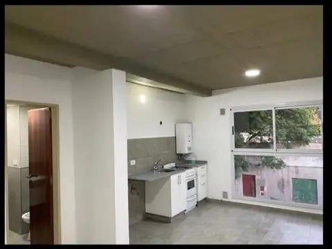 Pje ANTONELLI 2200, Piso 01