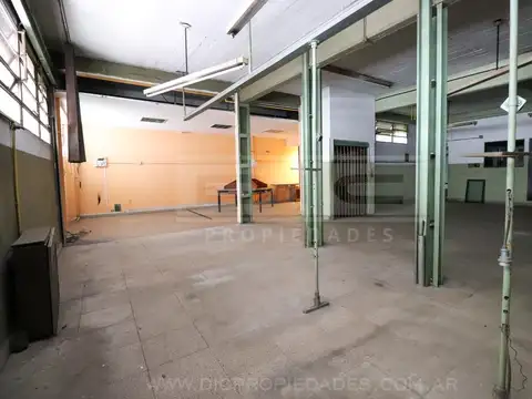 Diaz Velez al 4600 entre Maquinista Carregal y Sargento Cabral