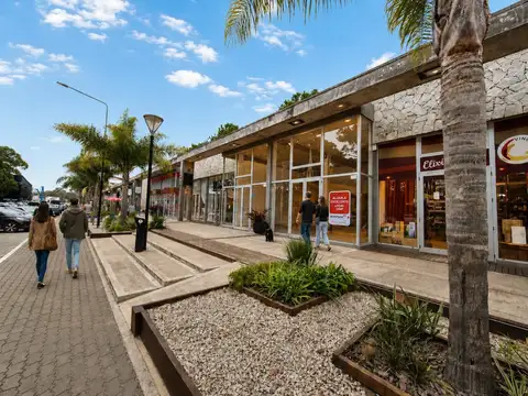 Local - Alquiler - Argentina, Pinamar - CONSTITUCION 1502