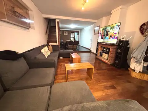 Depto Tipo Casa en Venta de 5 ambientes