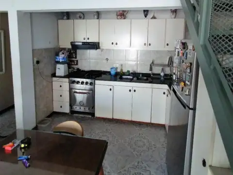 Depto Tipo Casa en Venta 20 años