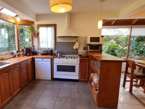 Casa 5 ambientes con 1 baño