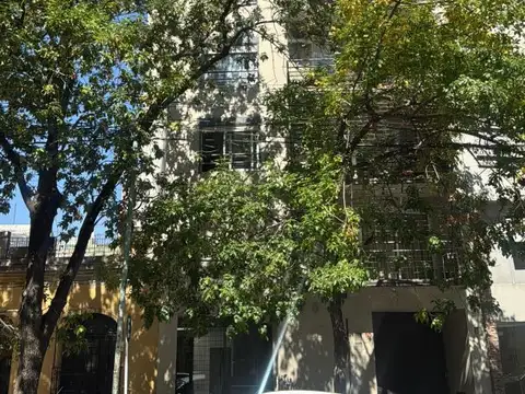 Venta. Villa Urquiza. Depto tres ambientes