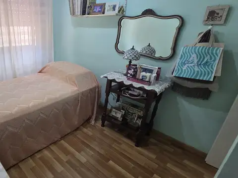 Venta– Departamento 2 AMBIENTES - Planta Baja con Patio - Bajísimas Expensas   Apto Credito  