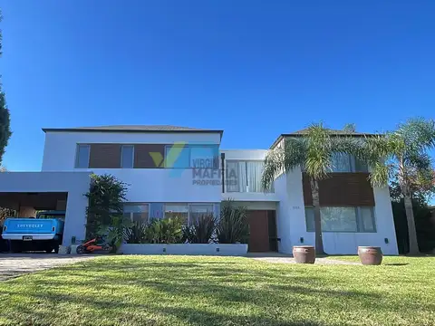 Casa en Alquiler de 4 dormitorios