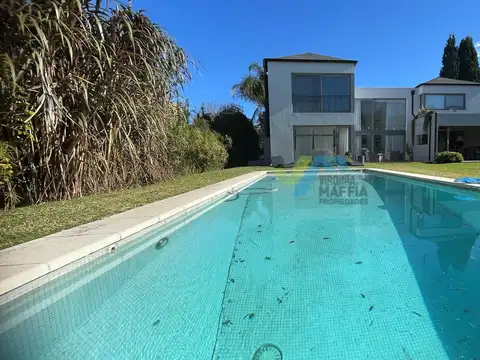Casa en Alquiler de 4 dormitorios