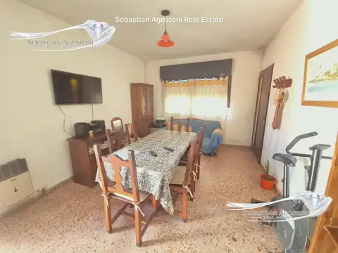 Alquiler casa 3 ambientes con cochera
