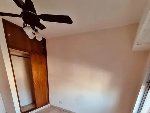 Departamento en Alquiler en Lanus Este, $ 530.000