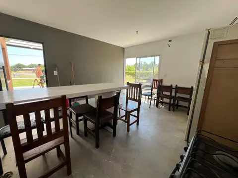 Casa 3 ambientes con 1 baño