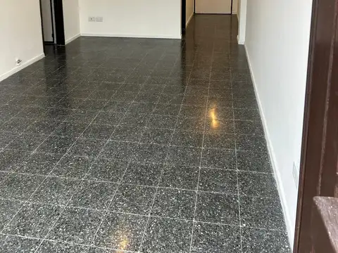 Joaquín V. González 2000, Piso 6