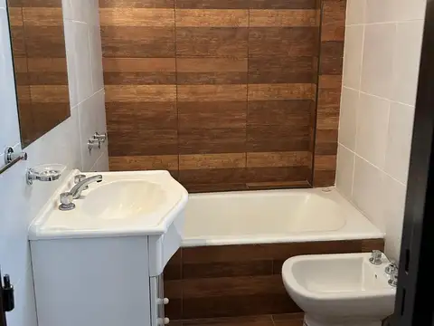 Departamento en Alquiler con 1 cocheras