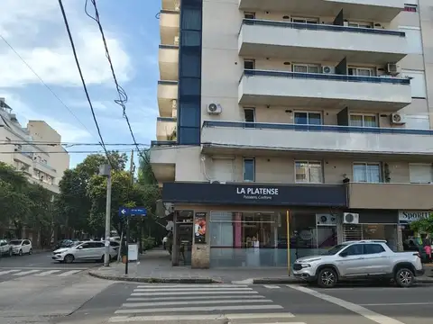 Terreno en 25 de Mayo 1275 apto 1530 metros const