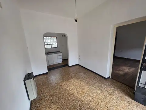 VENTA CASA UN DORMITORIO RECICLADA