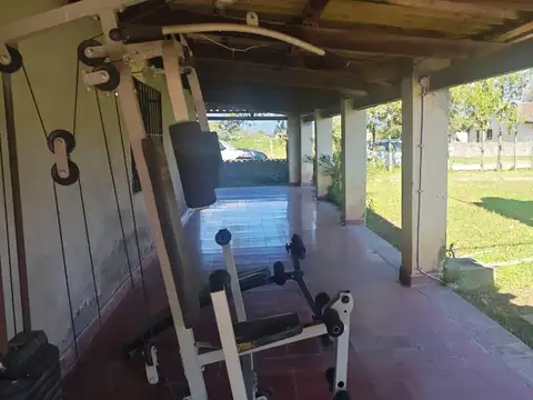 Casa en Venta con 2 cocheras
