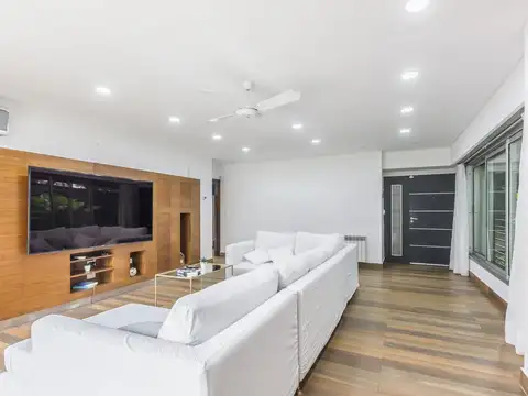 Casa en Alquiler al Oeste