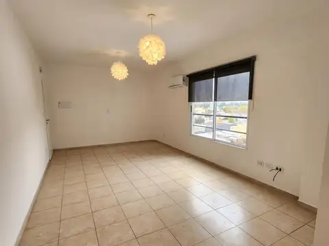 Departamento en Alquiler en Pilar, $ 720.000