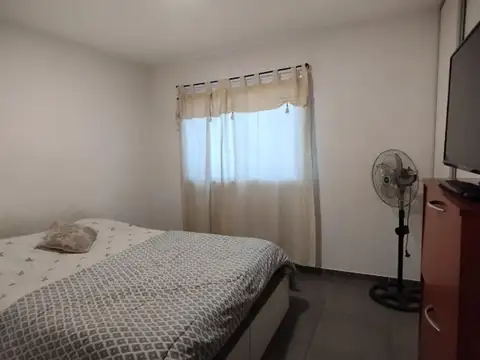 Depto Tipo Casa 4 ambientes con 2 baños