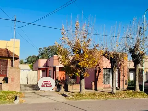 Casa en venta en Pueblo Nuevo, Lujan, GBA Oeste - 3 Ambientes