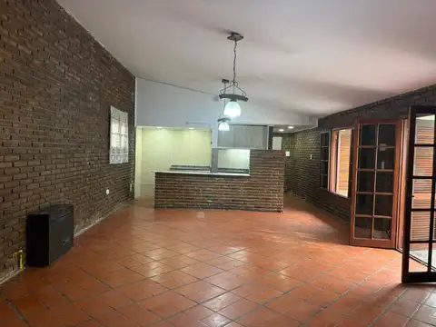 Casa en Alquiler de 4 dormitorios