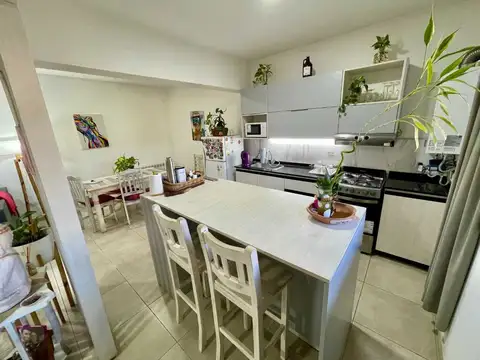 VENTA DUPLEX VILLA CARLOS PAZ COCHERA AMOBLADO