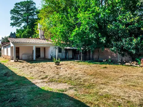 CASA EN VENTA CON GALPON SOBRE RN 68 CERRILLOS