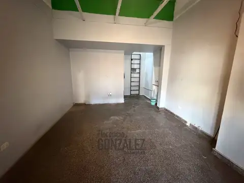Local en Alquiler en Parque Avellaneda, $ 800.000