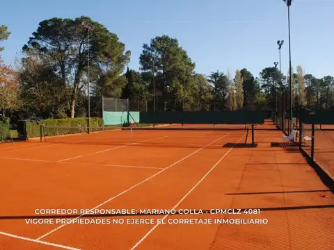 Terreno en Venta en Larena Country Club, USD 19.900