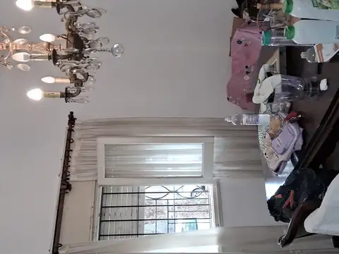 Casa 5 ambientes con 1 baño