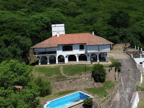 Av. del Golf al 200 Barrio Tres Cerritos Salta