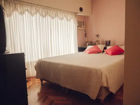 Departamento 5 ambientes con 2 baños