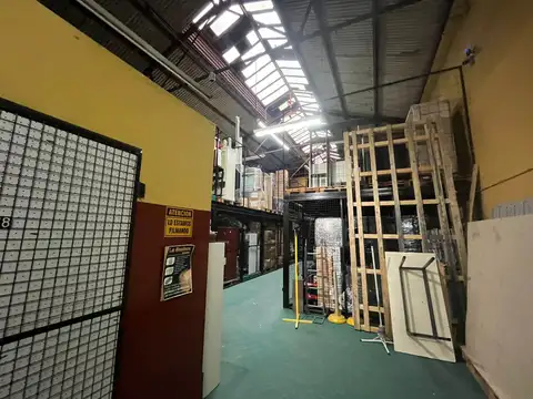 Galpon en Alquiler 7  mts Frente