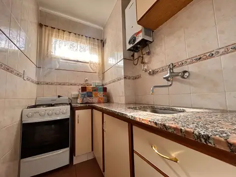 VENTA MONOMBIENTE ZONA GUEMES FRENTE