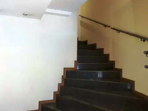 Oficinas. Tucumán al 1700