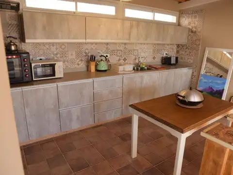 Casa 2 ambientes con 1 baño