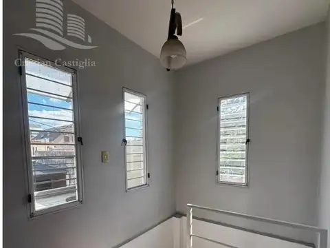 Depto Tipo Casa en Venta con 2 cocheras