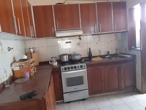 Casa en Venta en Bernal Oeste, USD 140.000