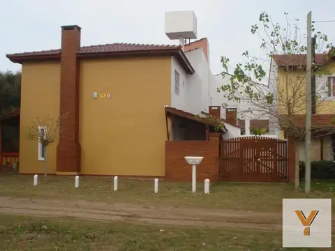 Costanera esq 93