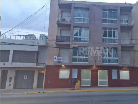 VENTA DEPTO 2 DORMITORIOS - CENTRO - RETASADO